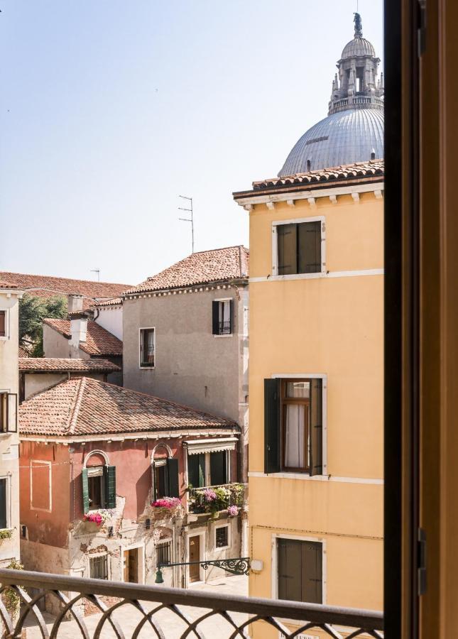 Accademia Charm Apartments By Wonderful Italy Veneţia Exterior foto