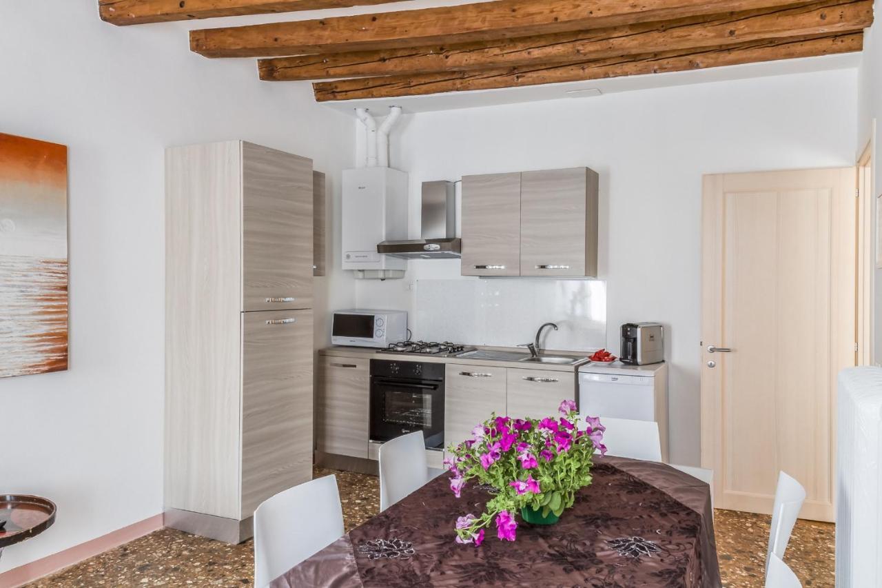 Accademia Charm Apartments By Wonderful Italy Veneţia Exterior foto