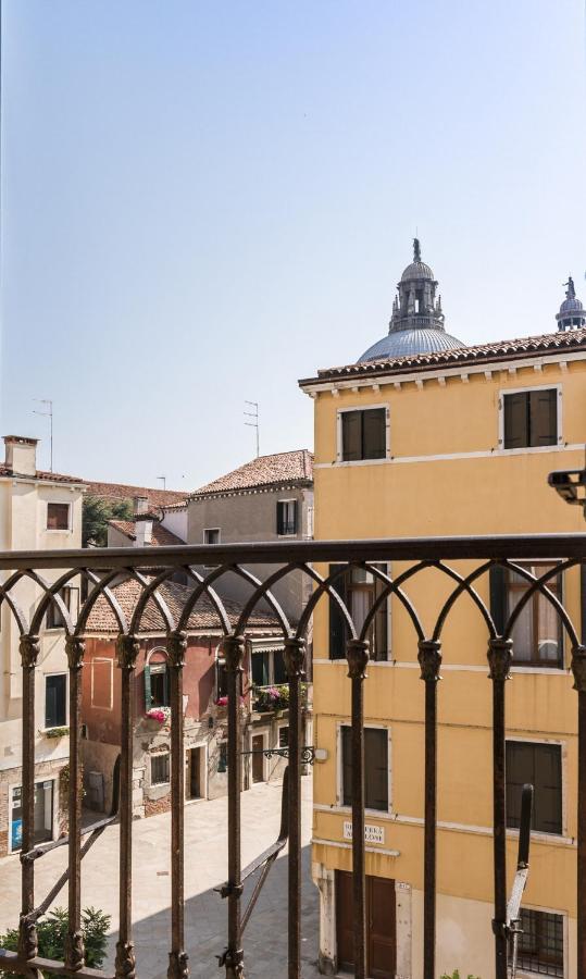 Accademia Charm Apartments By Wonderful Italy Veneţia Exterior foto