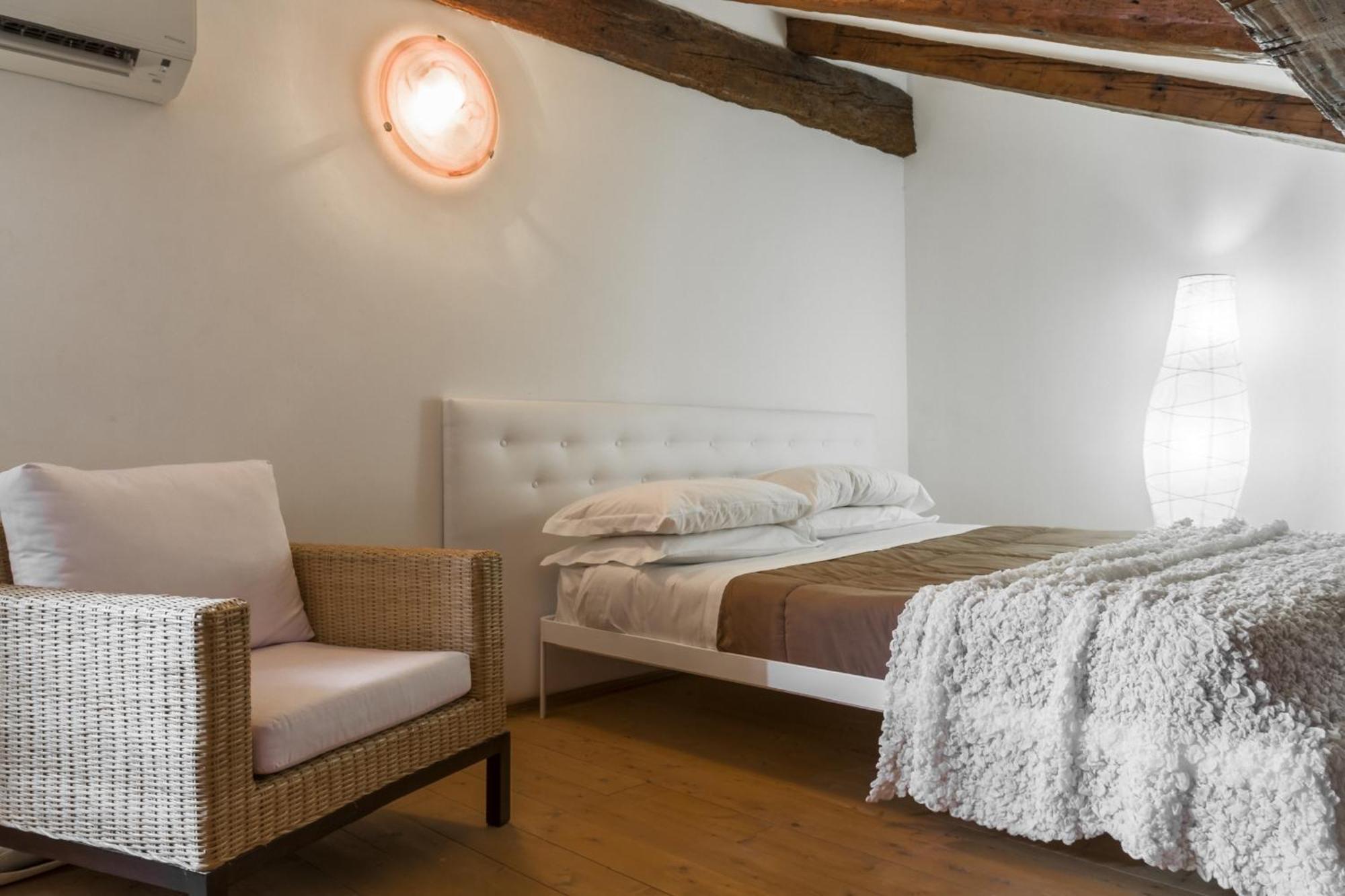 Accademia Charm Apartments By Wonderful Italy Veneţia Exterior foto