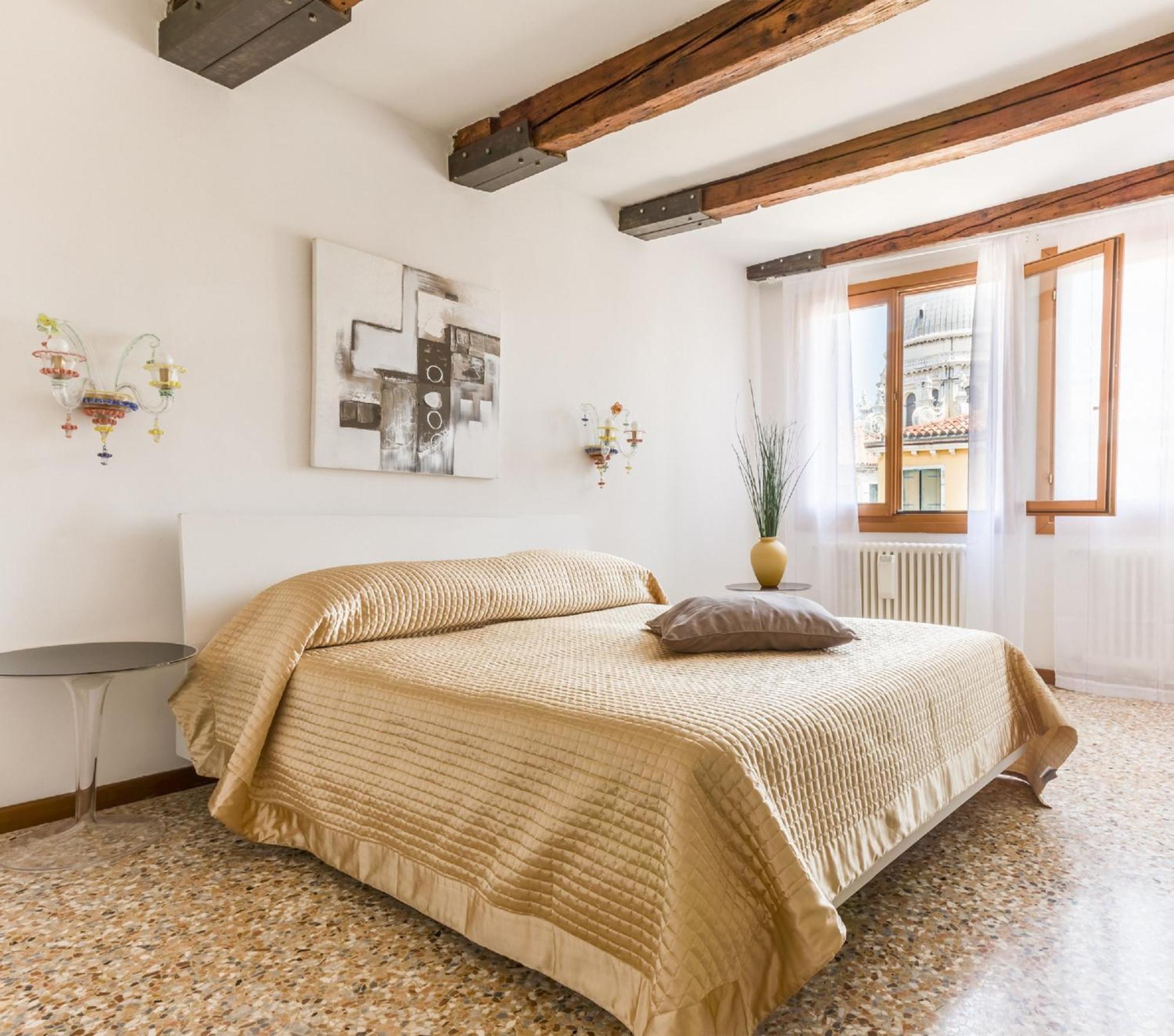 Accademia Charm Apartments By Wonderful Italy Veneţia Exterior foto