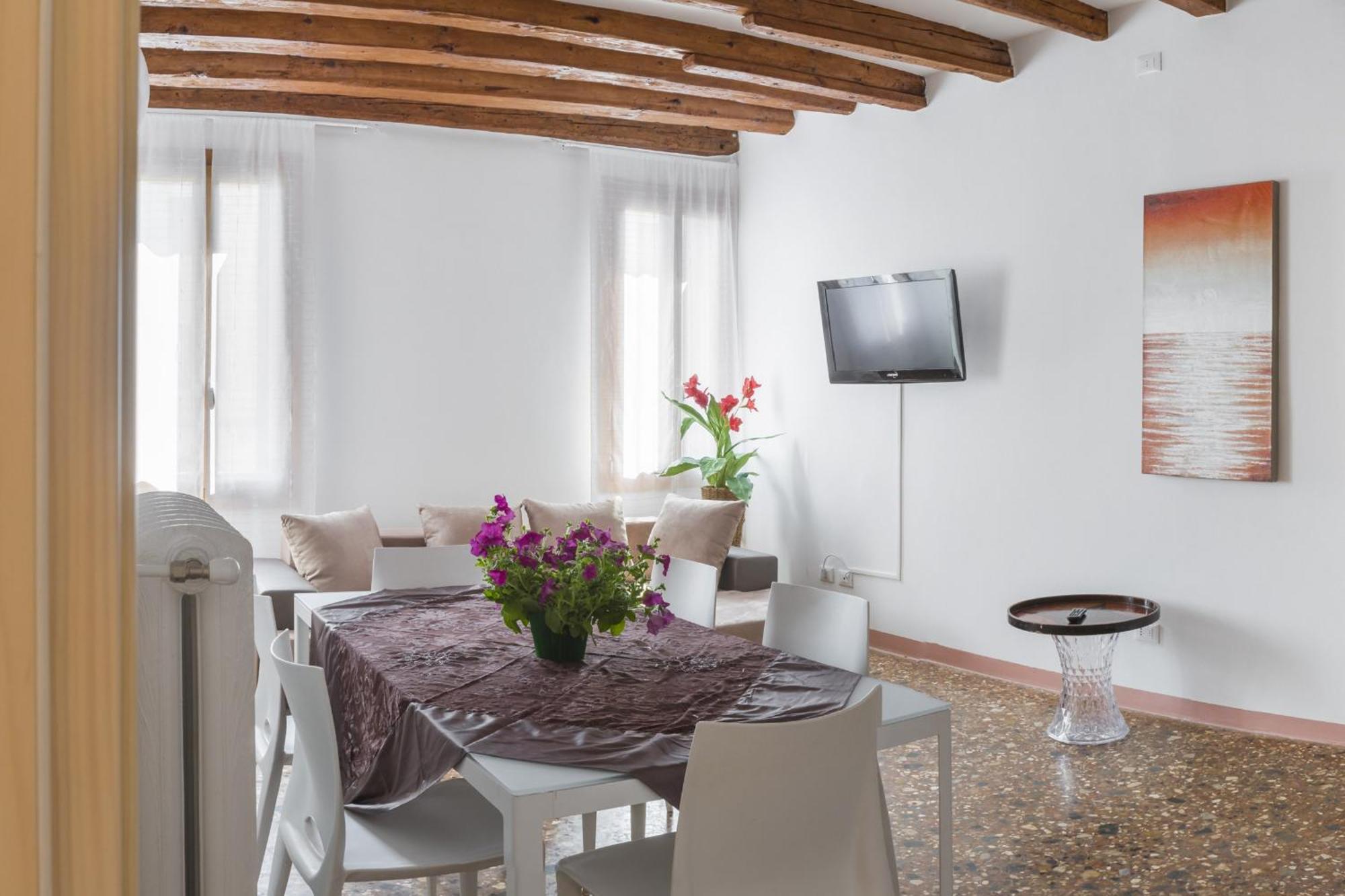 Accademia Charm Apartments By Wonderful Italy Veneţia Exterior foto
