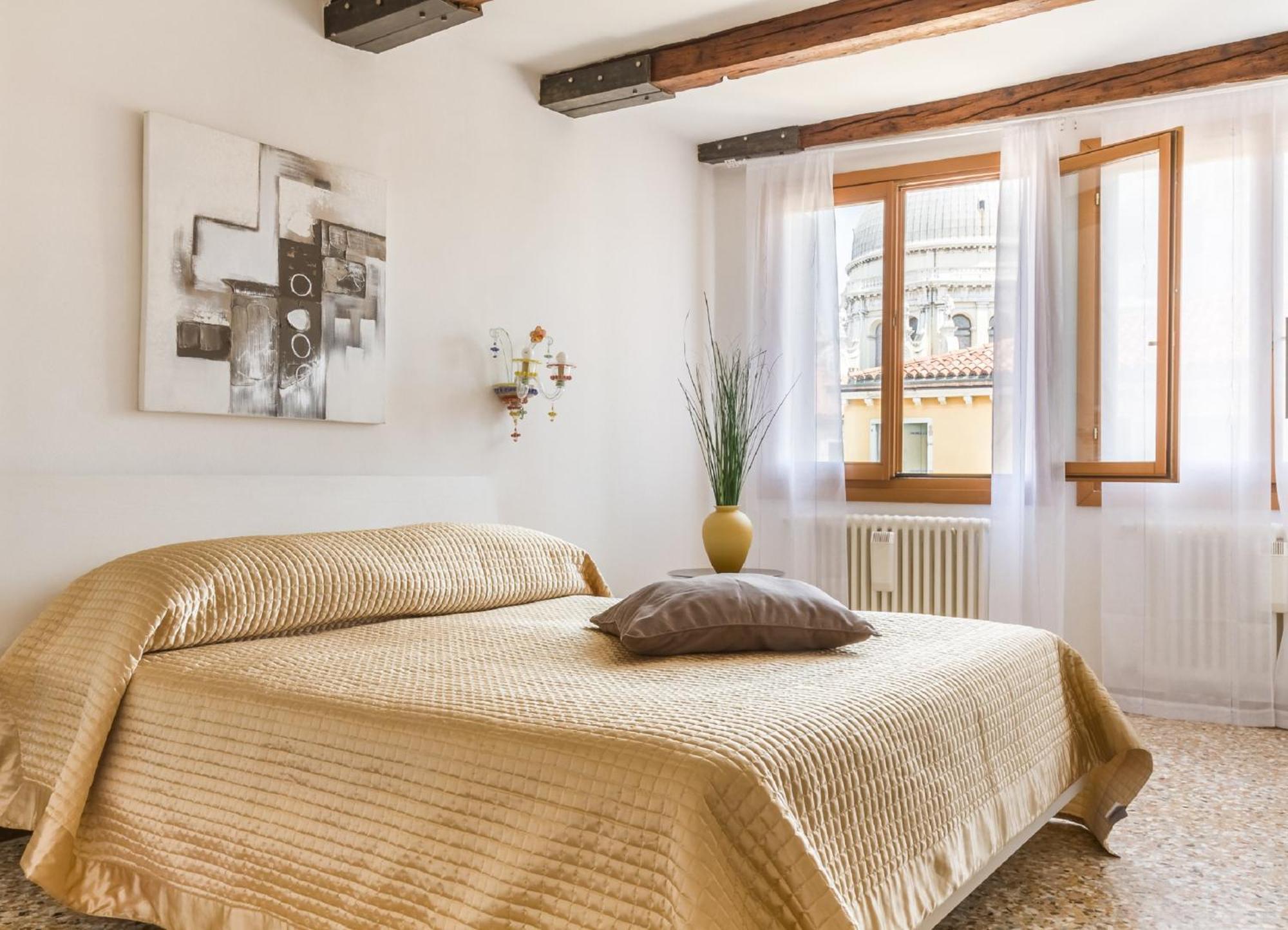 Accademia Charm Apartments By Wonderful Italy Veneţia Exterior foto